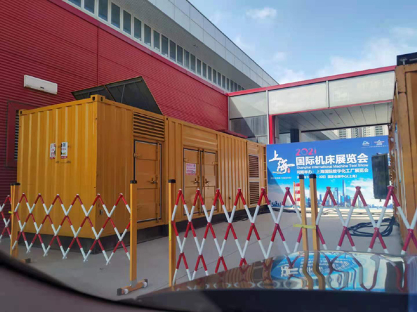 新化发电车出租-发电机无电压或电压太低怎么办？